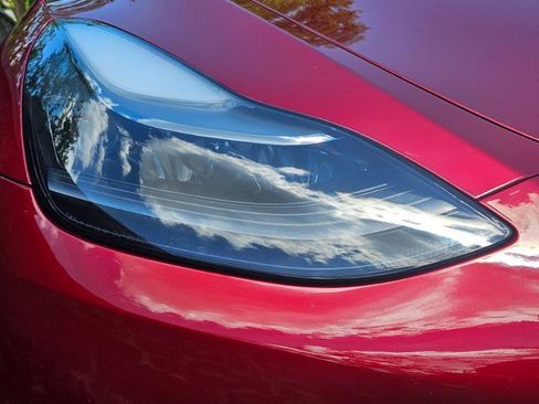 Used 2024 Tesla Model Y Long Range AWD/4WD image 25
