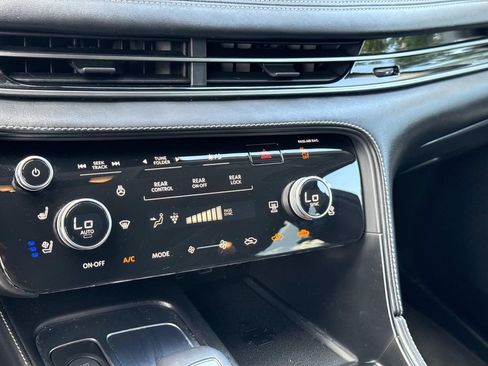 Used 2023 INFINITI QX60 Sensory w/ Cargo Package AWD/4WD image 5