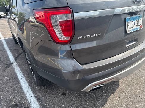 Used 2016 Ford Explorer Platinum AWD/4WD image 18
