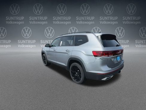 New 2025 Volkswagen Atlas SE image 46