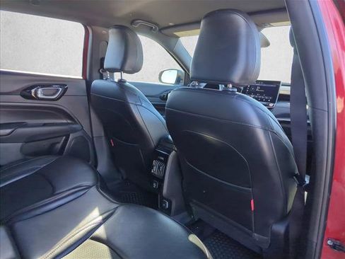 Used 2023 Jeep Compass Trailhawk image 19