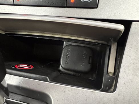 Used 2010 MAZDA MAZDA3 i Touring FWD image 21