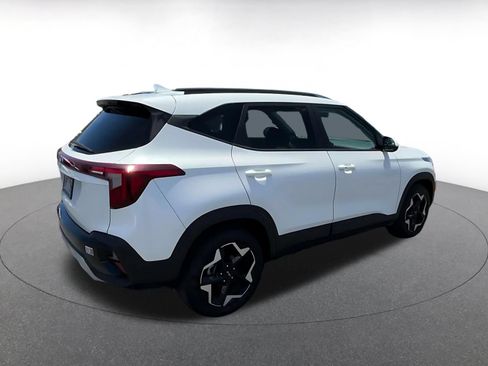 Used 2025 Kia Seltos S FWD image 14