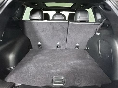Used 2023 Jeep Compass Limited w/ Sun and Sound Group AWD/4WD image 29