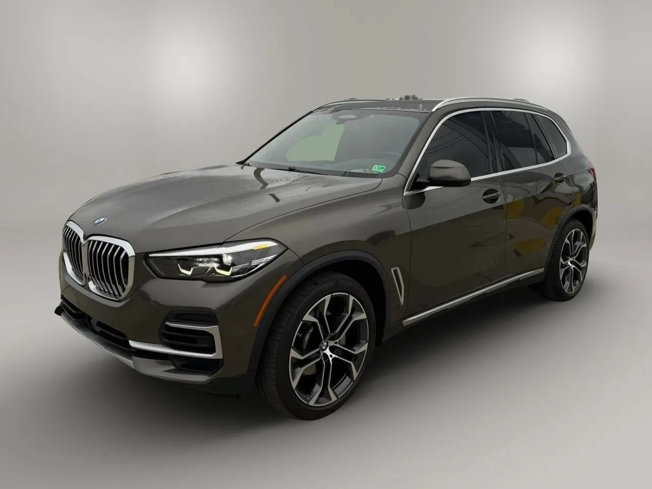 Used 2022 BMW X5 xDrive40i AWD/4WD image 4