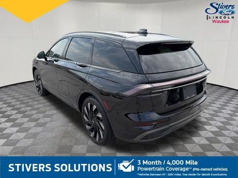 Used 2024 Lincoln Nautilus Reserve w/ Equipment Group 203A AWD/4WD image 9