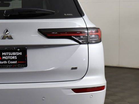 New 2026 Mitsubishi Outlander SE AWD/4WD image 18