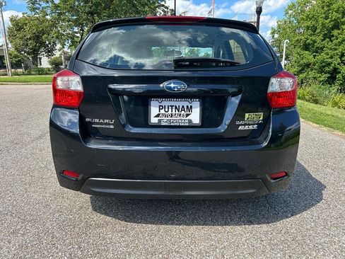 Used 2013 Subaru Impreza 2.0i Premium w/ Popular Pkg 1 AWD/4WD image 4