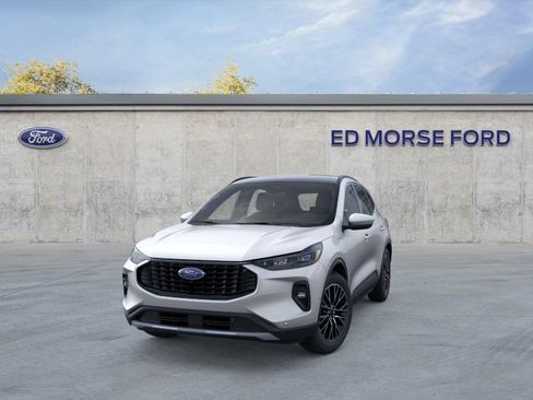 New 2024 Ford Escape SE w/ PHEV Premium Package FWD image 2