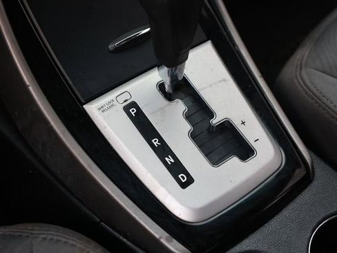 Used 2012 Hyundai Elantra GLS image 40