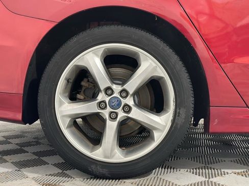 Used 2013 Ford Fusion SE image 36