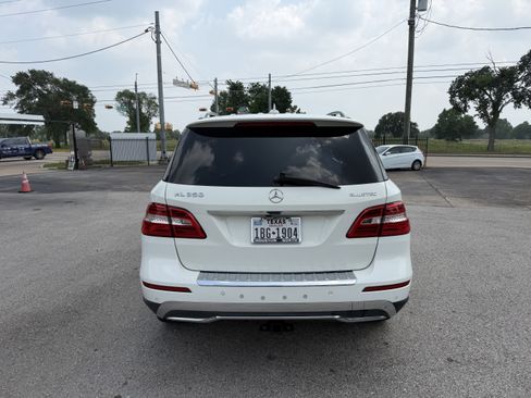 Used 2012 Mercedes-Benz ML 350 BlueTEC 4MATIC image 9