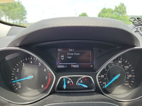 Used 2017 Ford Escape S FWD image 16