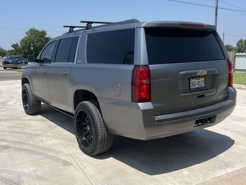 Used 2018 Chevrolet Suburban LT AWD/4WD image 2