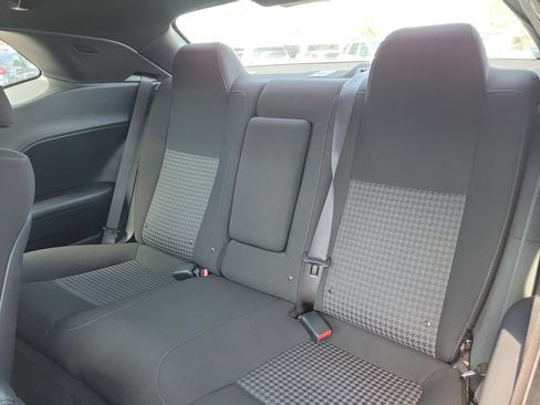 Used 2022 Dodge Challenger GT RWD image 7