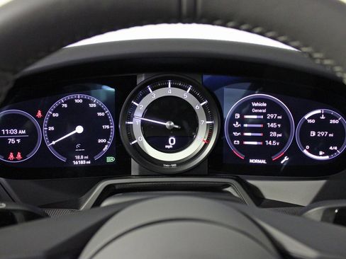 Used 2022 Porsche 911 Carrera S image 19