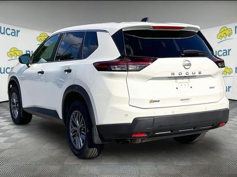 Used 2024 Nissan Rogue S AWD/4WD image 4