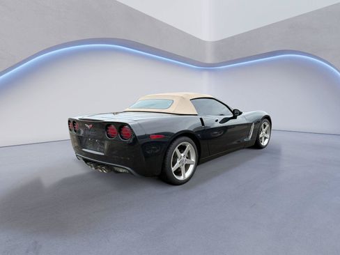 Used 2005 Chevrolet Corvette Convertible w/ Preferred Equipment Group RWD image 4