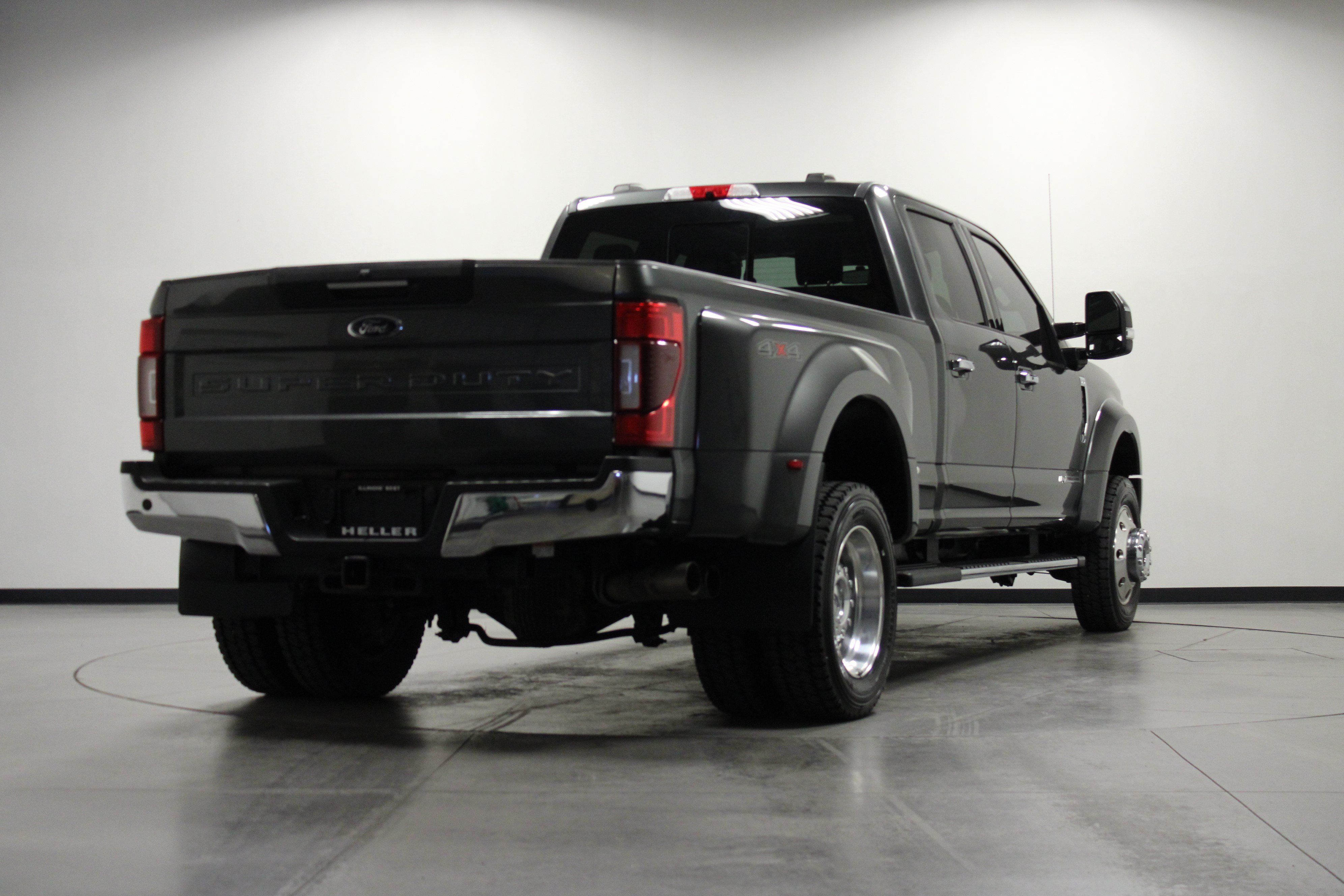 Used 2020 Ford F450 Lariat w/ Lariat Ultimate Package AWD/4WD image 4