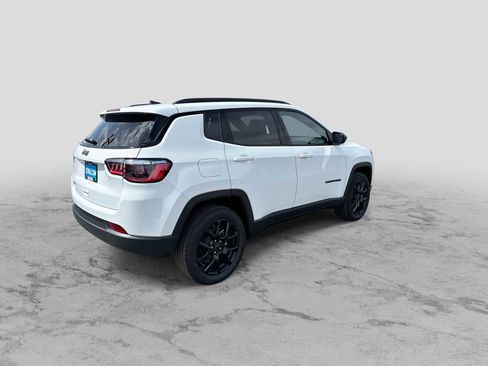 New 2026 Jeep Compass Latitude AWD/4WD image 8