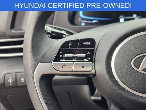 Certified 2025 Hyundai Elantra SE FWD image 28