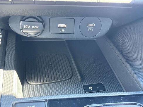 New 2025 Hyundai Elantra SEL image 10