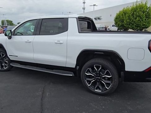 New 2025 GMC Sierra EV Denali image 6