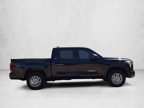 Used 2024 Toyota Tundra SR5 w/ SR5 Convenience Package AWD/4WD image 4