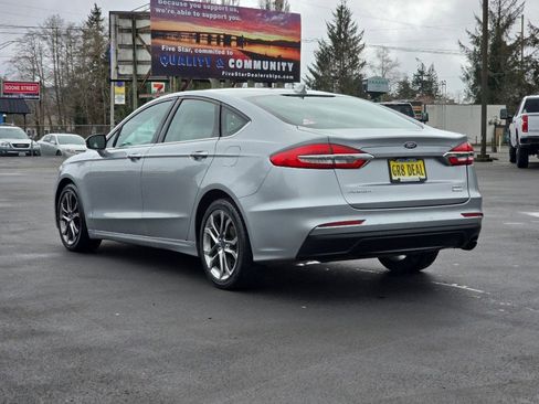Used 2020 Ford Fusion SEL image 4