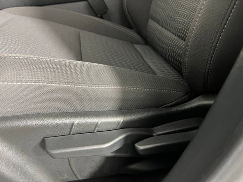 Used 2025 Chevrolet Equinox LT image 23