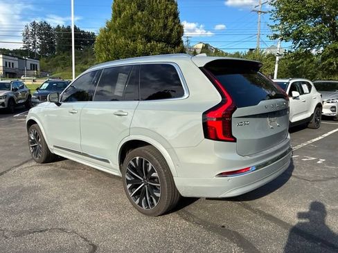Used 2025 Volvo XC90 B5 Plus w/ Protection Package Premier AWD/4WD image 3