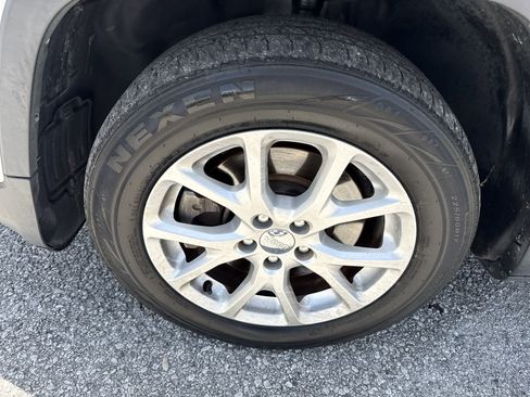 Used 2014 Jeep Cherokee Latitude image 35