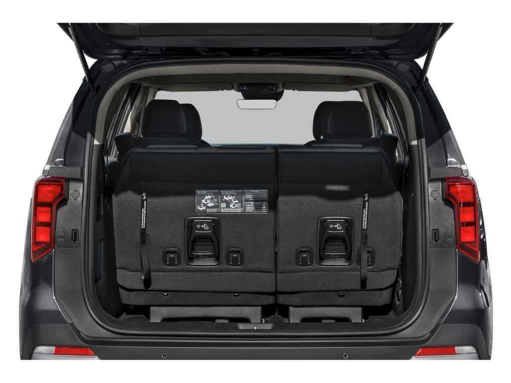 New 2027 Kia Carnival LX FWD image 3