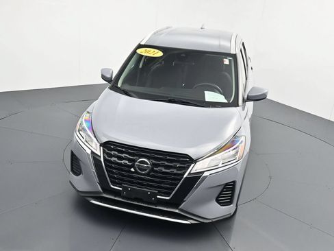 Used 2021 Nissan Kicks SV FWD image 25