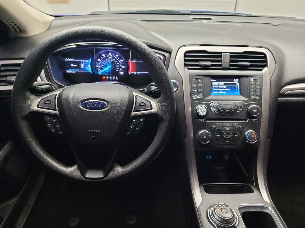 Used 2017 Ford Fusion SE FWD image 22