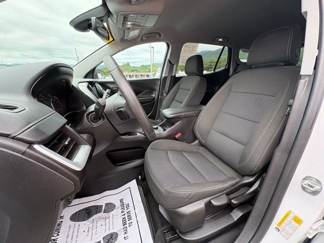Used 2024 GMC Terrain SLE AWD/4WD image 22