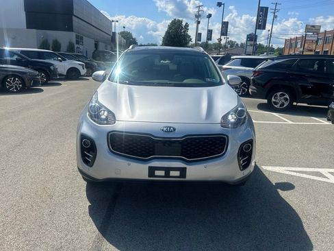 Used 2017 Kia Sportage EX w/ EX Technology Package AWD/4WD image 2