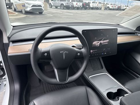 Used 2023 Tesla Model 3 Standard Range RWD image 12