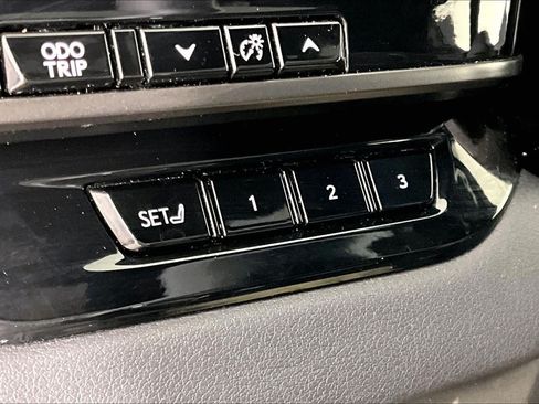 Used 2023 Lexus RX 350 w/ Accessory Package (Z1) AWD/4WD image 32