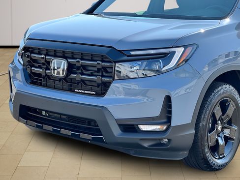 Used 2024 Honda Ridgeline Black Edition image 40
