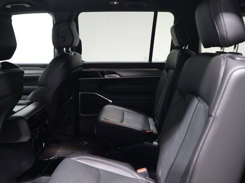 New 2026 Jeep Grand Wagoneer 4WD image 8