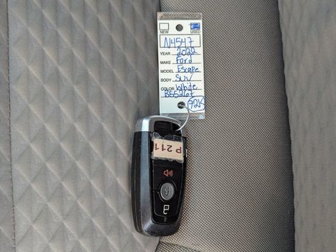 Used 2022 Ford Escape SE FWD image 36