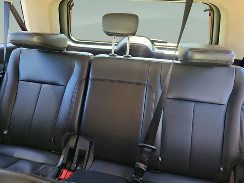 Used 2024 Ford Expedition Max XLT image 14