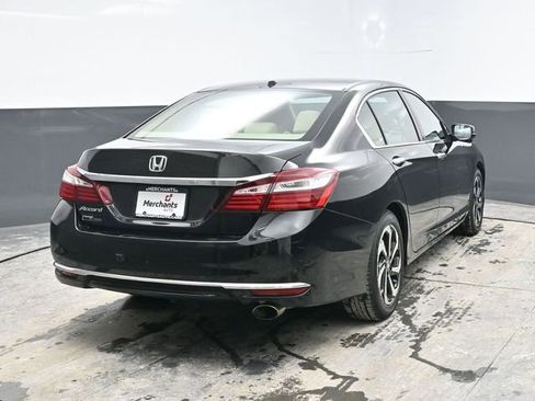 Used 2017 Honda Accord EX-L image 6