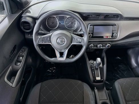 Used 2019 Nissan Kicks S image 3