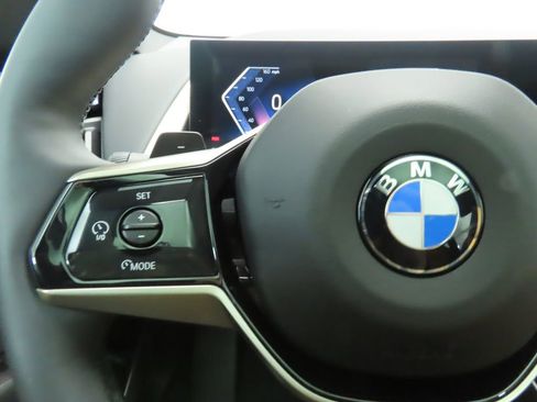 Used 2025 BMW X3 xDrive30i w/ Convenience Package image 11