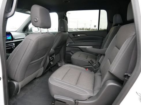 Used 2024 Chevrolet Traverse LT AWD/4WD image 15
