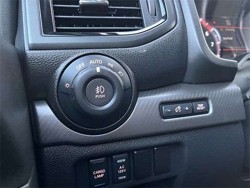 Used 2021 Nissan Titan PRO-4X image 15