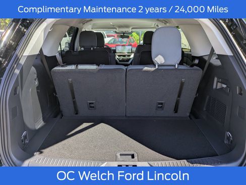 New 2026 Ford Explorer Active RWD image 5