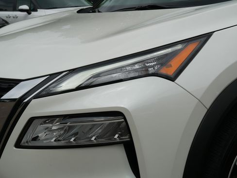Certified 2023 Nissan Rogue SL w/ SL Premium Package AWD/4WD image 16